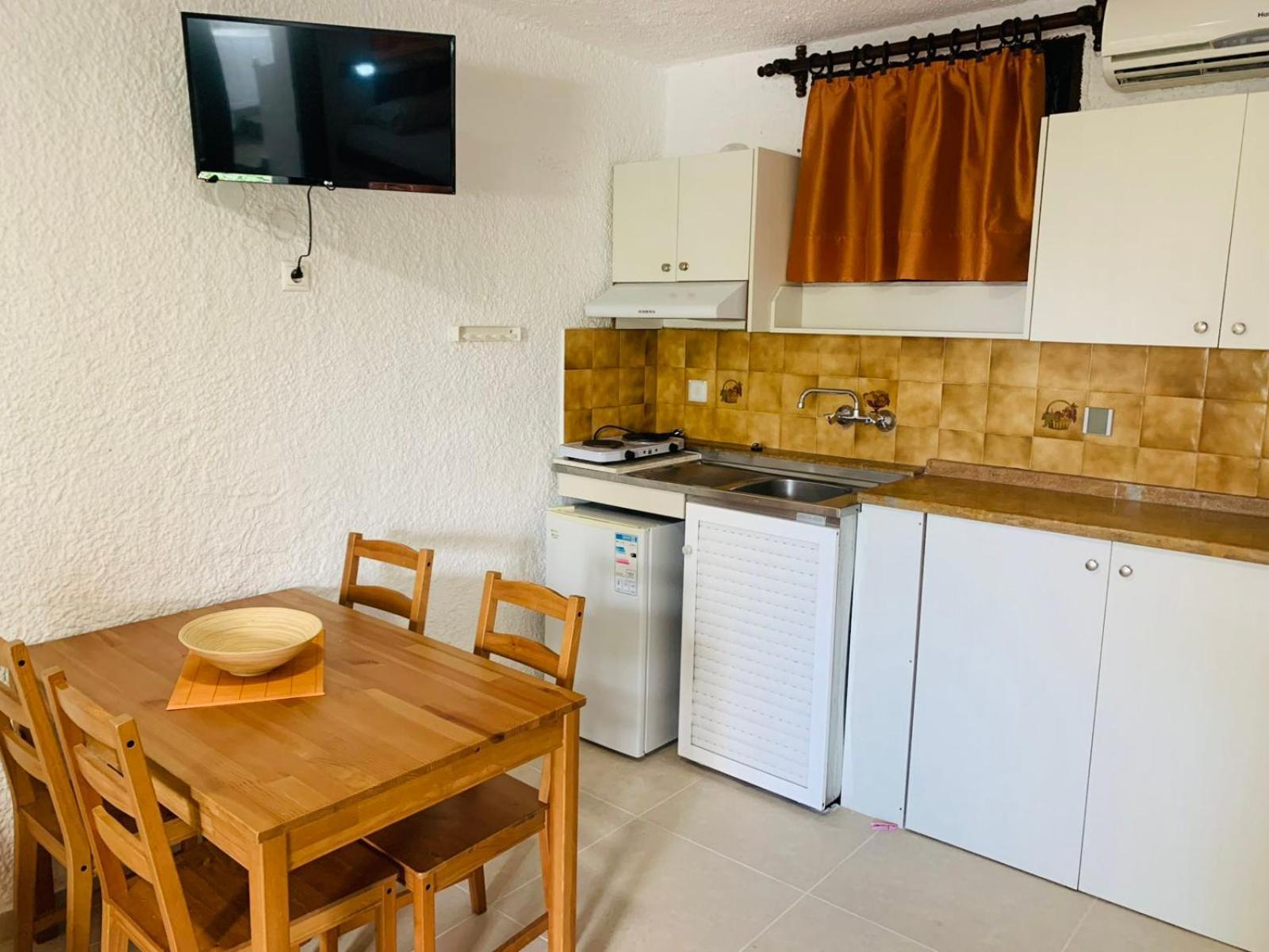 Argo Apartments Nea Poteidaia Room photo