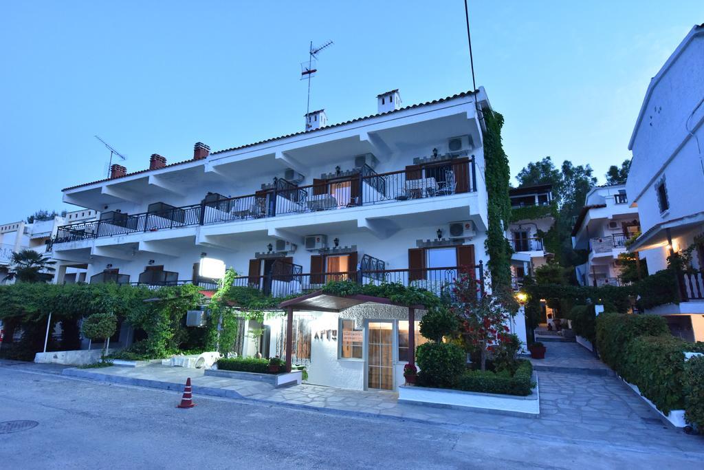 Argo Apartments Nea Poteidaia Exterior photo